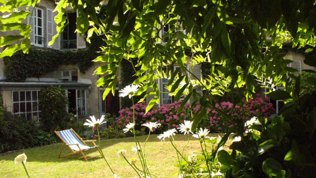 Appartement dans belle demeure ancienne B&B centre de Bayeux vue cathédrale proche plages du débarquement Exterior foto